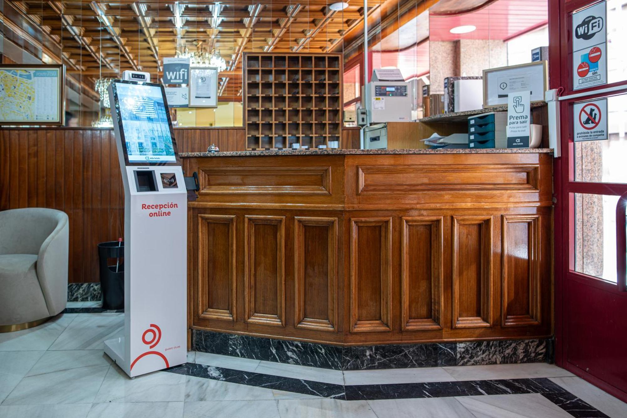 Hotel Alda Centro Понтеведра Екстер'єр фото