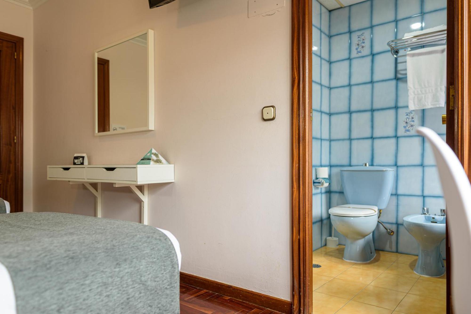 Hotel Alda Centro Понтеведра Екстер'єр фото