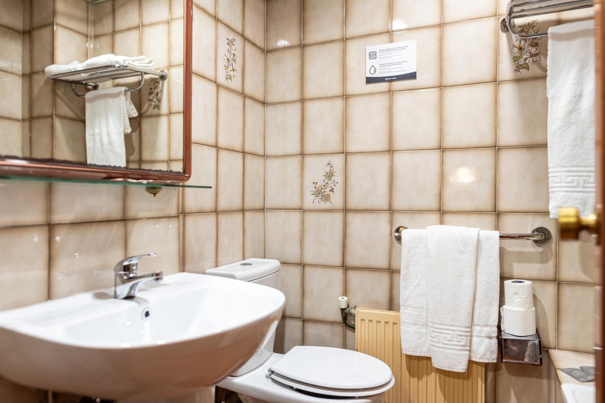Hotel Alda Centro Понтеведра Екстер'єр фото