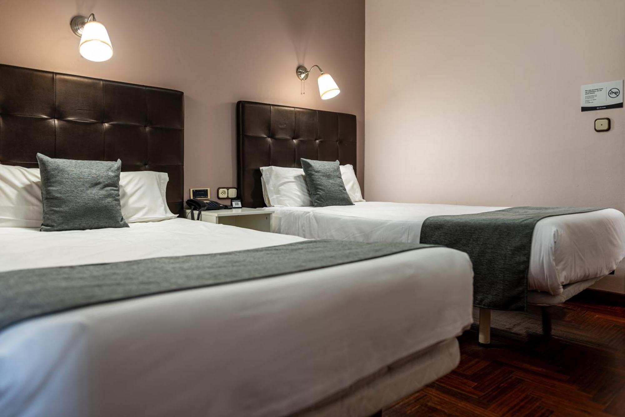 Hotel Alda Centro Понтеведра Екстер'єр фото