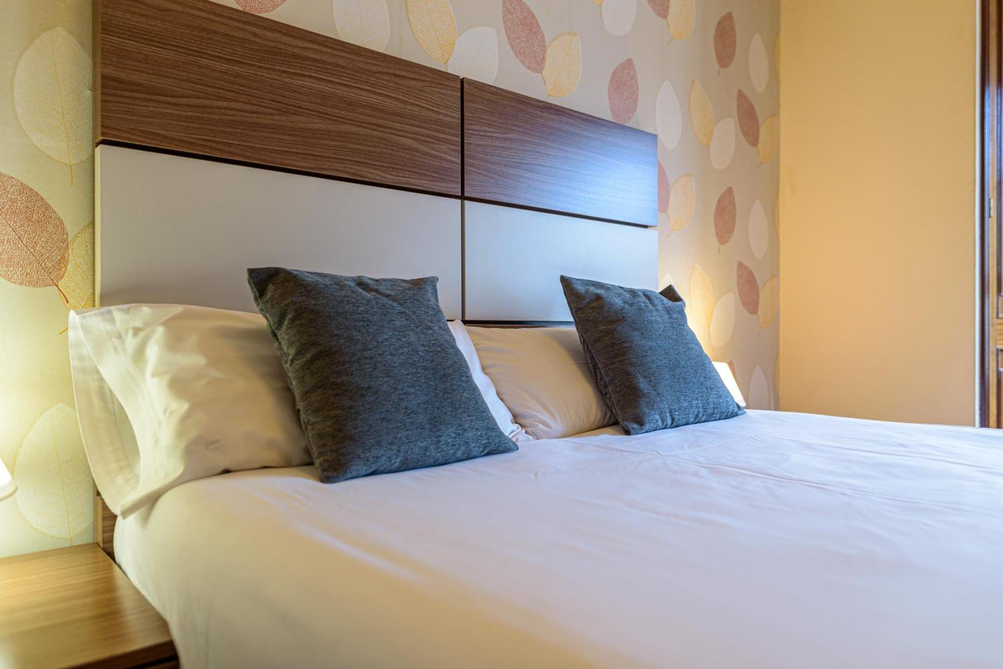 Hotel Alda Centro Понтеведра Екстер'єр фото