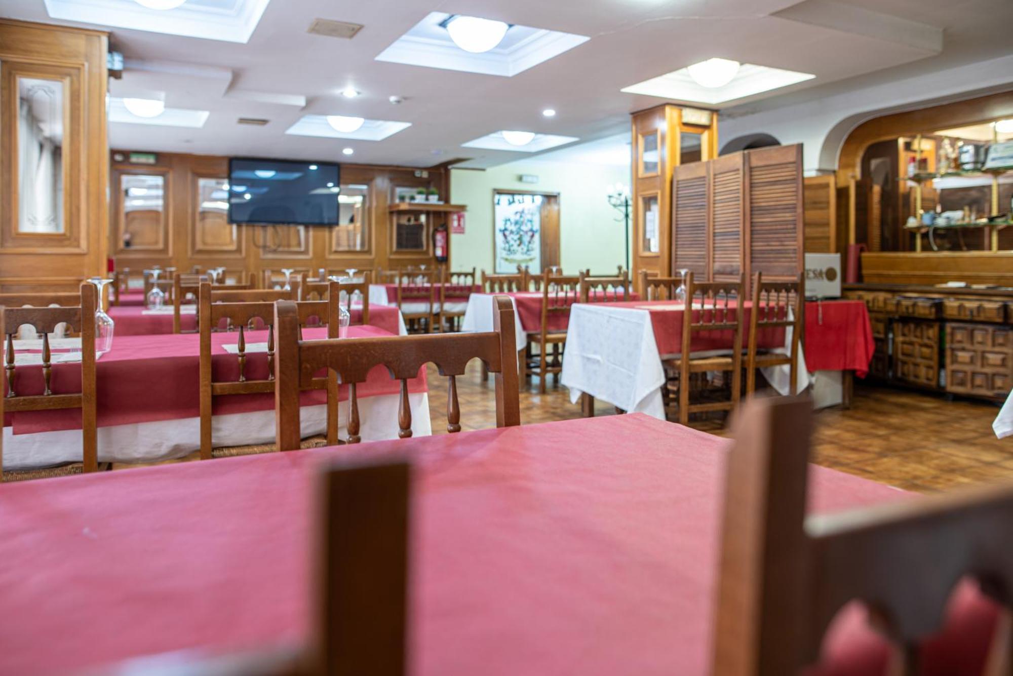 Hotel Alda Centro Понтеведра Екстер'єр фото